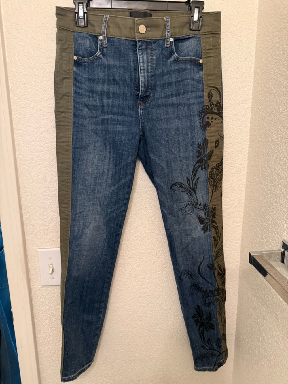 White House Black Market Blue Denim Skinny Jeans with Olive Side Panels